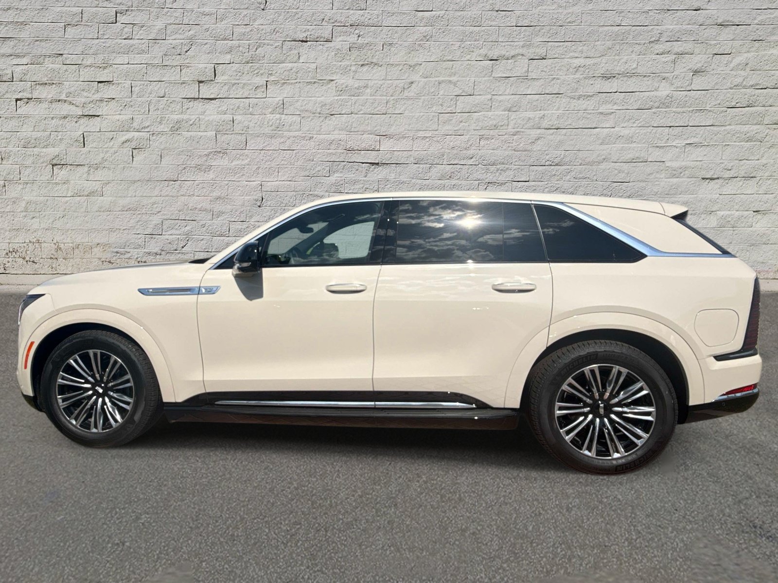 New 2026 Cadillac Escalade IQ Luxury 1 AWD/4WD image 8