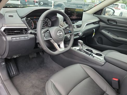 New 2026 Nissan Altima 2.5 SV w/ SV Premium Package FWD image 9