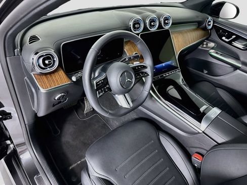 Certified 2026 Mercedes-Benz GLC 300 image 9