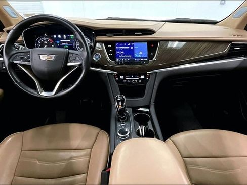 Used 2024 Cadillac XT6 Sport image 15