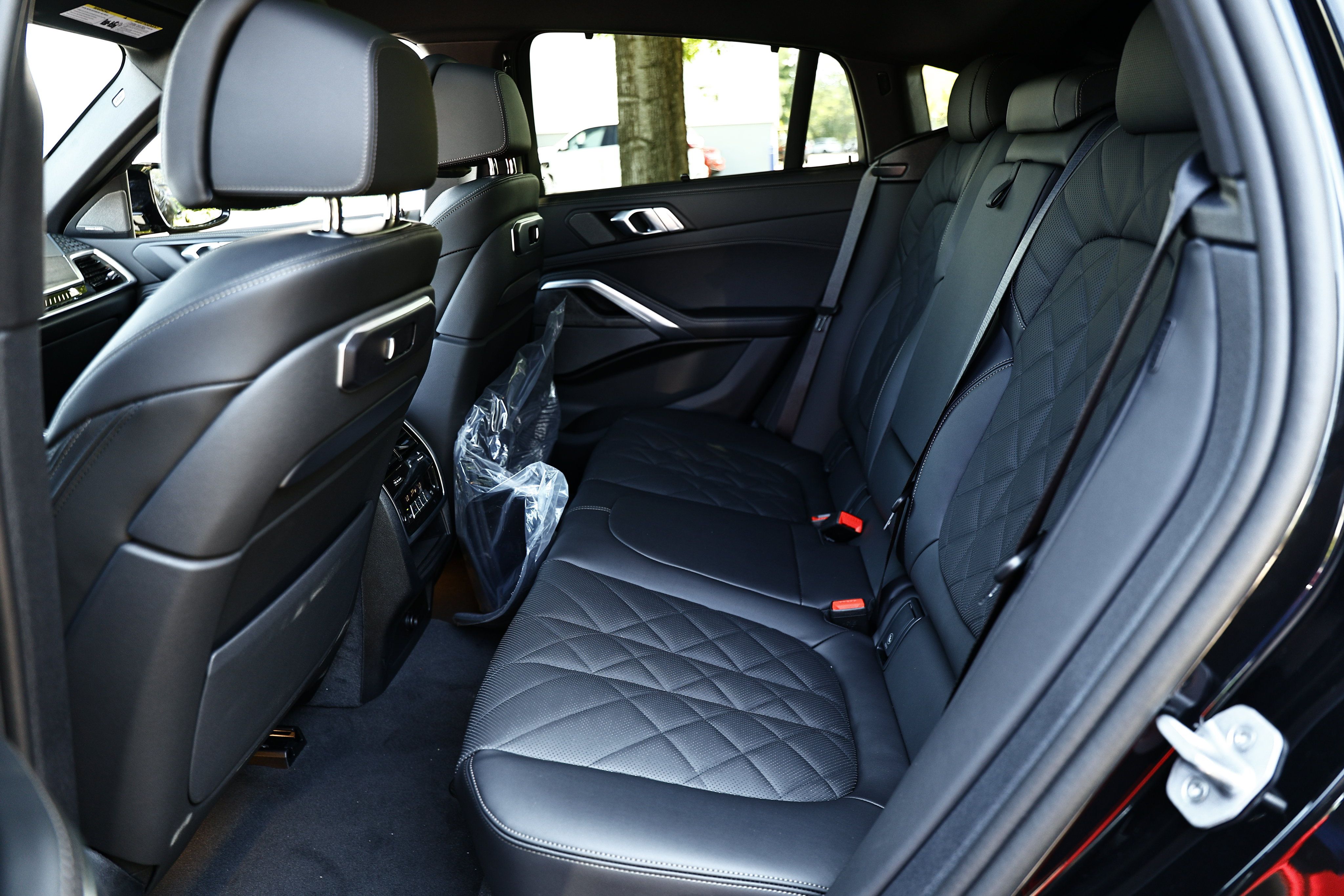 New 2027 BMW X6 M60i w/ Executive Package AWD/4WD image 26