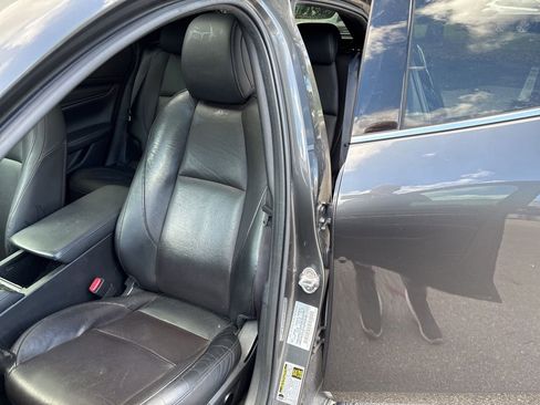 Used 2023 MAZDA MAZDA3 s AWD/4WD image 2