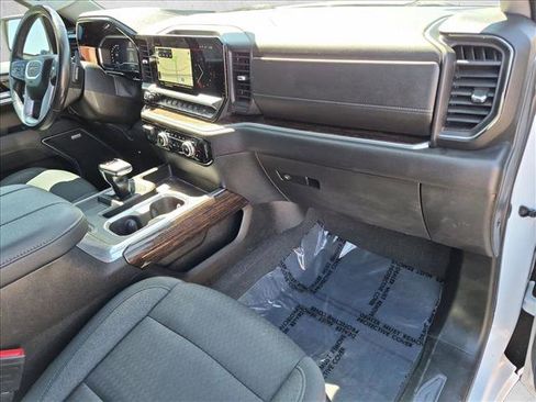 Used 2023 GMC Sierra 1500 Elevation w/ Preferred Package AWD/4WD image 21