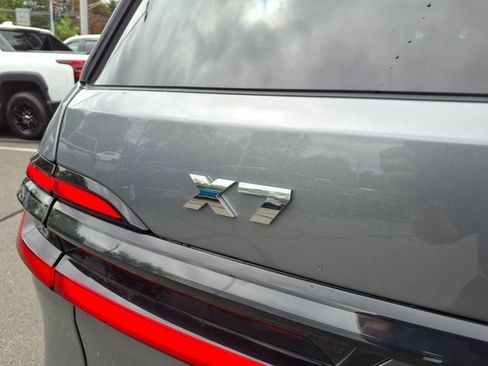 Used 2024 BMW X7 M60i w/ M Sport Professional Package image 19