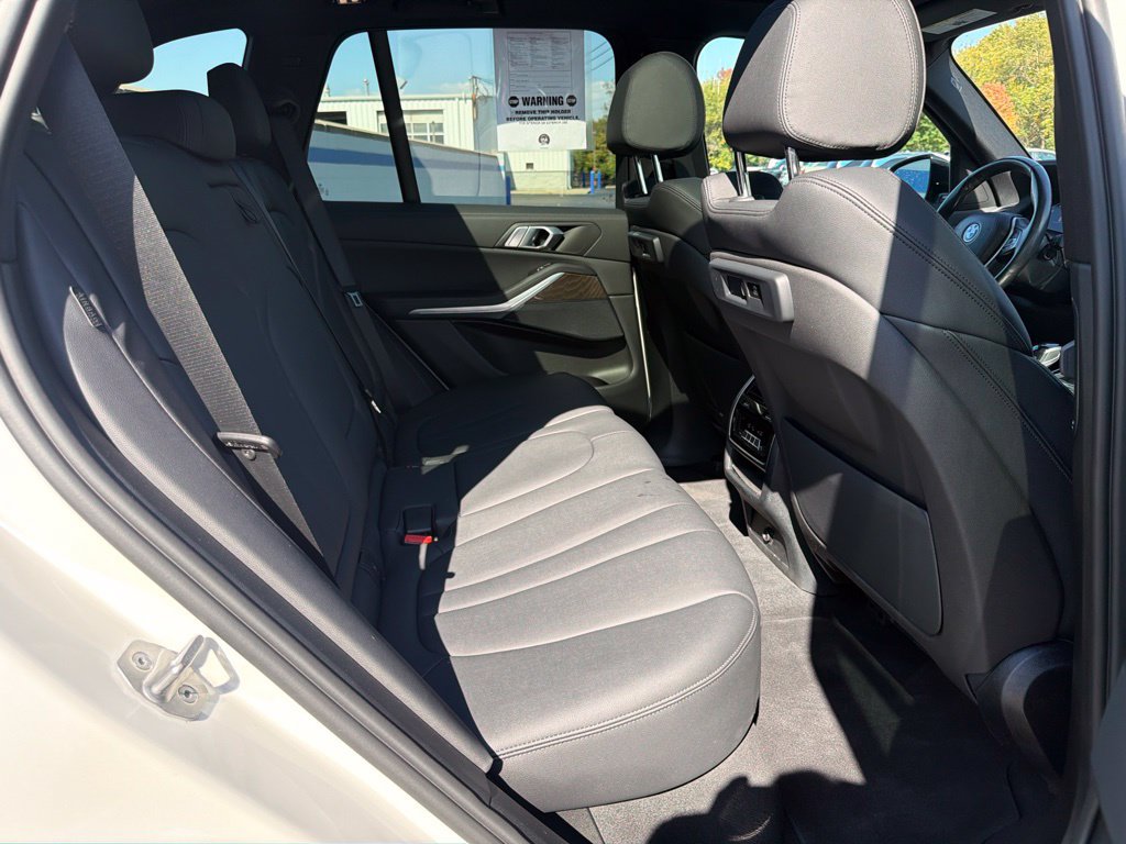 Used 2022 BMW X5 xDrive40i w/ Premium Package AWD/4WD image 24