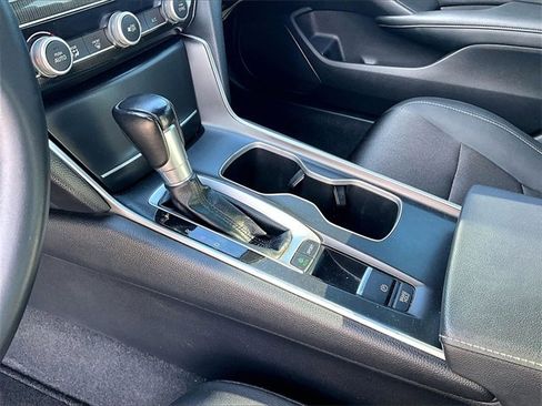 Used 2019 Honda Accord Sport image 17