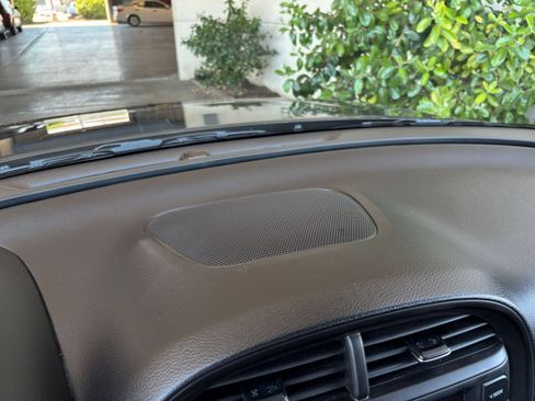Used 2025 Kia Soul LX w/ LX Technology Package FWD image 17