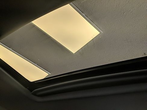 Used 2022 GMC Sierra 1500 Denali image 32