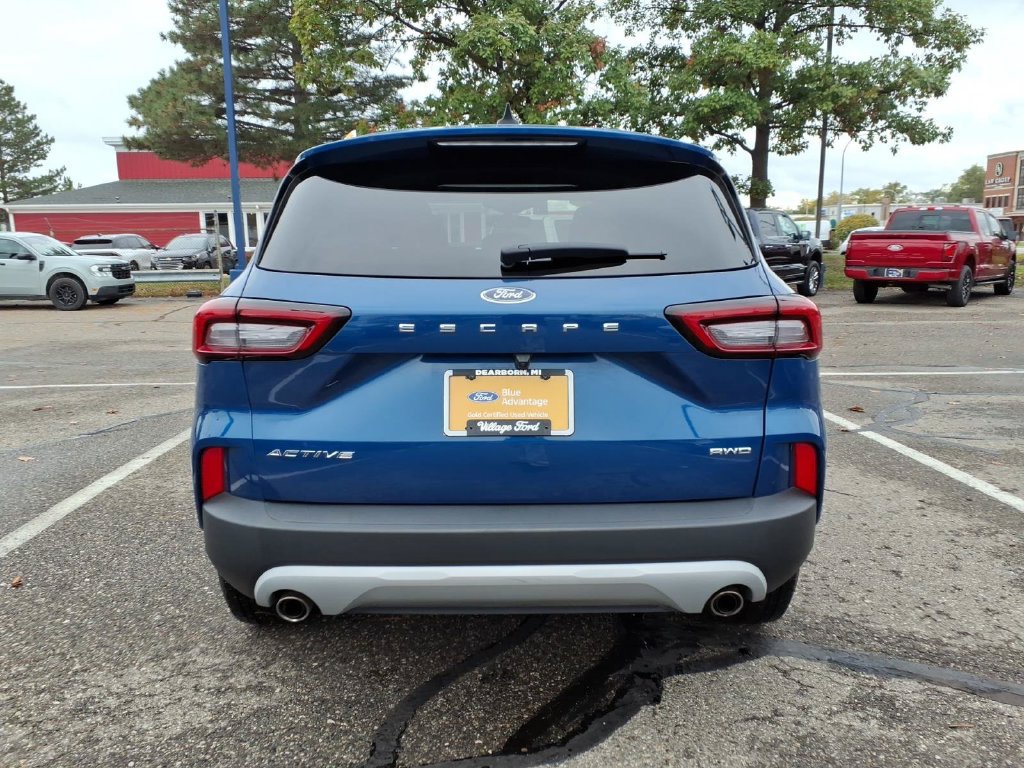 Certified 2023 Ford Escape Active AWD/4WD image 7