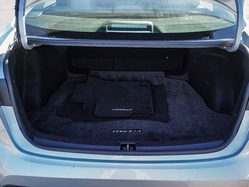 Used 2021 Toyota Corolla LE w/ Carpet Mat Package (TMS) image 24