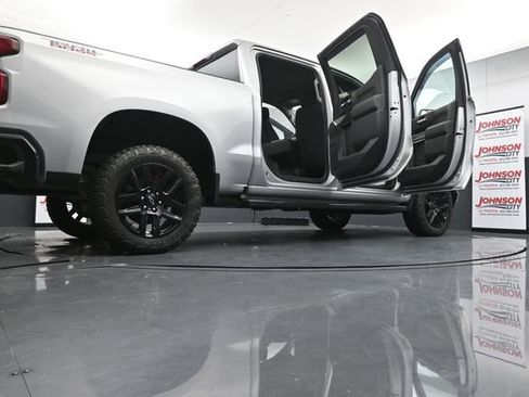 Used 2021 Chevrolet Silverado 1500 LT Trail Boss w/ Bed Protection Package AWD/4WD image 60