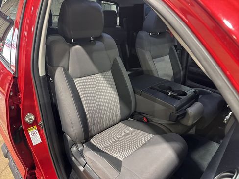 Used 2017 Toyota Tundra SR5 image 31