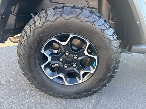 Used 2022 Jeep Wrangler Unlimited Rubicon 4xe w/ Safety Group image 12