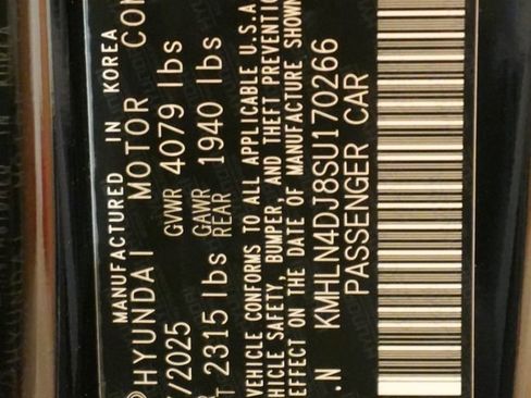 Used 2025 Hyundai Elantra Limited image 55