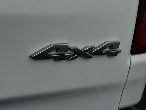 Used 2023 RAM 1500 Laramie AWD/4WD image 32