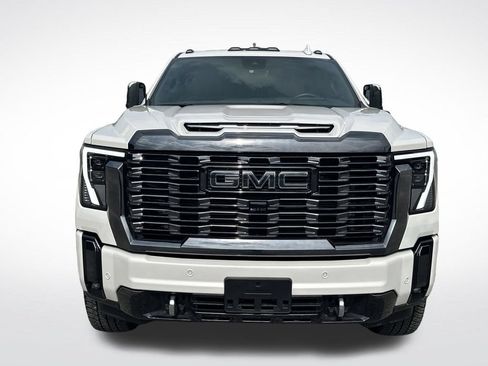 Used 2024 GMC Sierra 2500 Denali Ultimate w/ Max Trailering Package AWD/4WD image 10