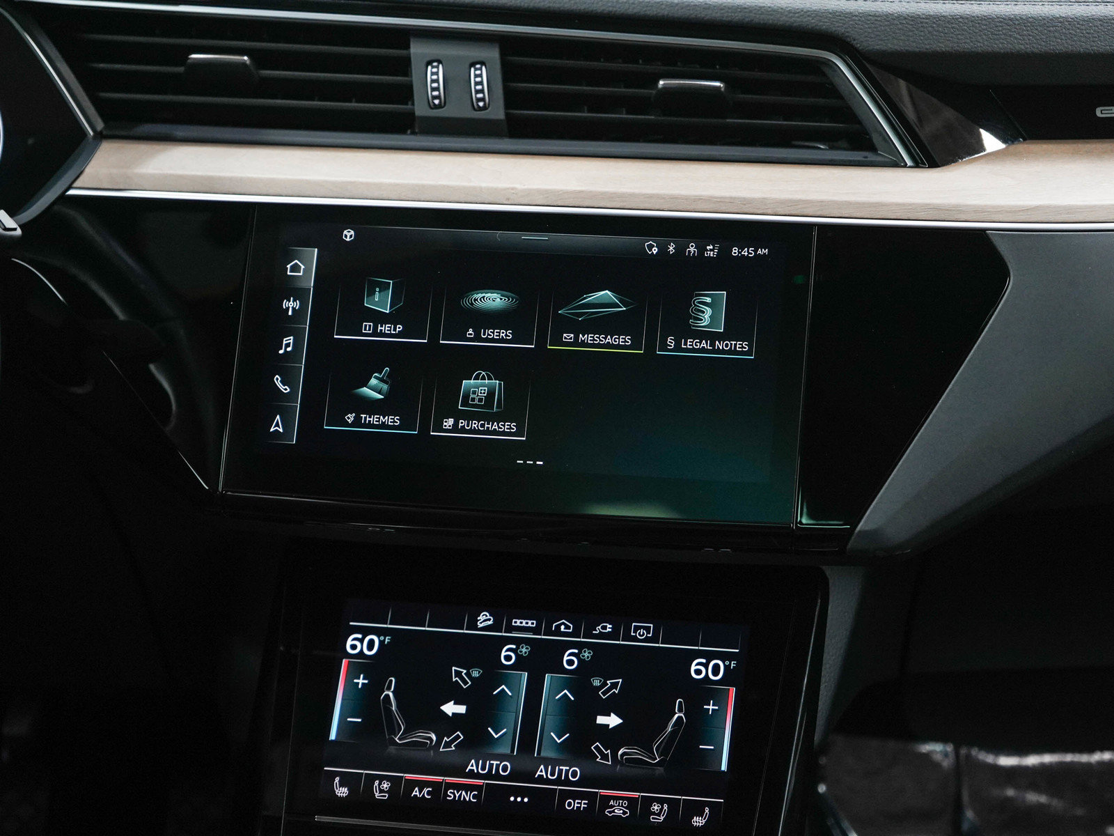 Used 2024 Audi Q8 e-tron Premium Plus AWD/4WD image 15
