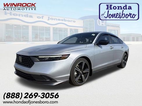 Used 2025 Honda Accord Sport image 1