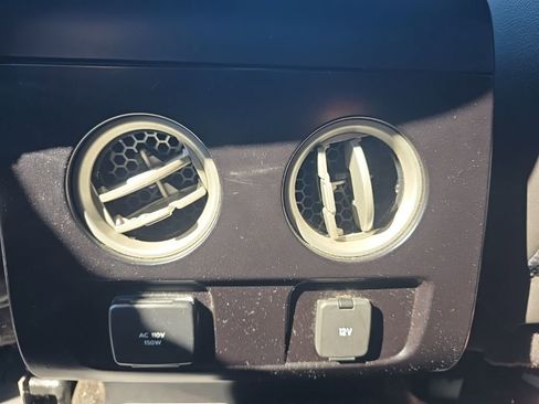 Used 2014 Ford F150 FX4 w/ Equipment Group 402A Luxury image 18