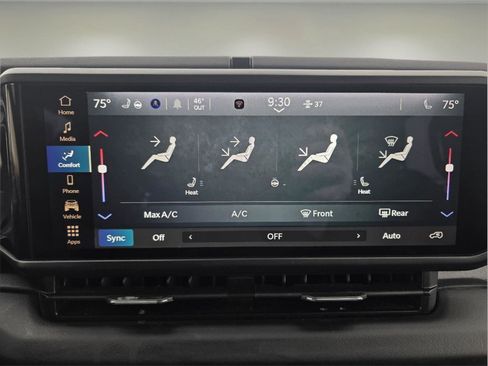 Used 2025 Jeep Wrangler Sahara w/ Safety Group image 17