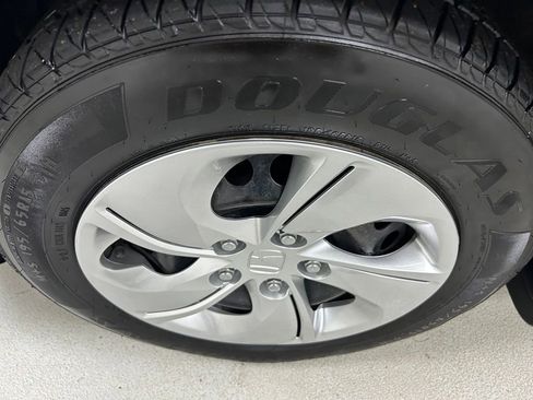 Used 2014 Honda Civic LX image 9