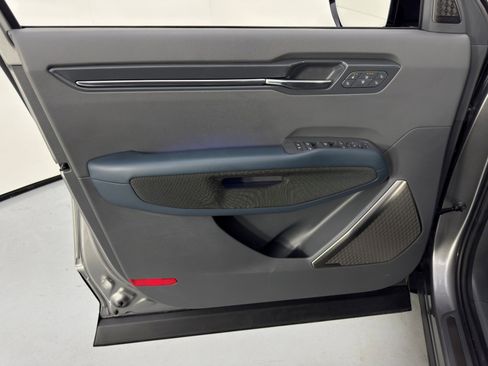 Used 2024 Kia EV9 GT-Line image 48