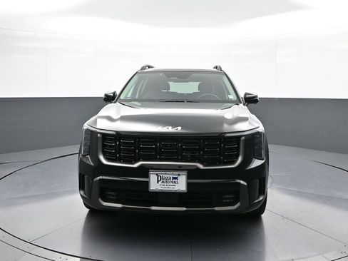 Certified 2024 Kia Sorento SX image 2