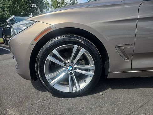 Used 2018 BMW 330i Gran Turismo xDrive AWD/4WD image 10