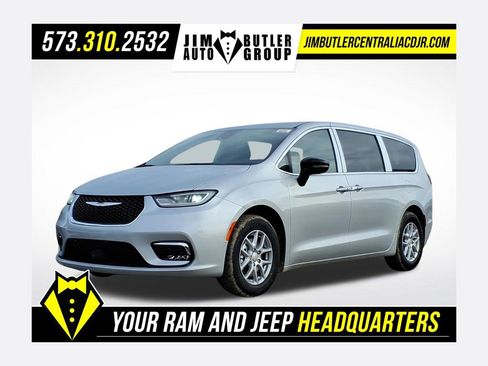 New 2026 Chrysler Pacifica Select image 1