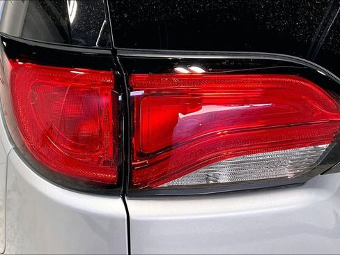 New 2026 Chrysler Voyager LX image 30