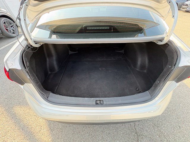 Used 2024 Toyota Corolla LE FWD image 27