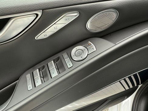 Used 2024 Genesis G80 image 26