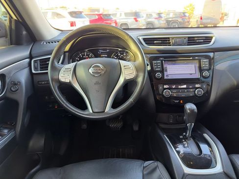 Used 2016 Nissan Rogue SL w/ SL Premium Package FWD image 16