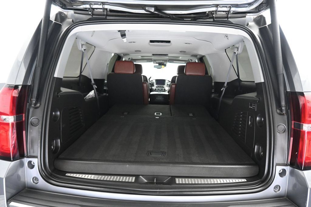 Used 2019 Chevrolet Suburban Premier w/ Premier Plus Edition AWD/4WD image 59