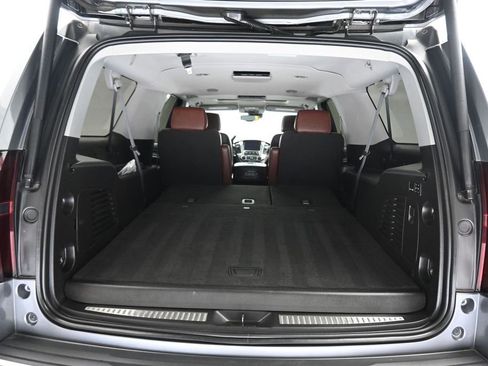 Used 2019 Chevrolet Suburban Premier w/ Premier Plus Edition AWD/4WD image 59