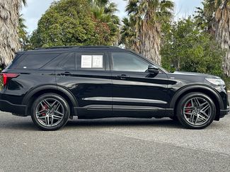 Used 2025 Ford Explorer ST-Line w/ Premium Package video 2