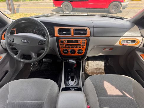 Used 2001 Ford Taurus SE FWD image 16