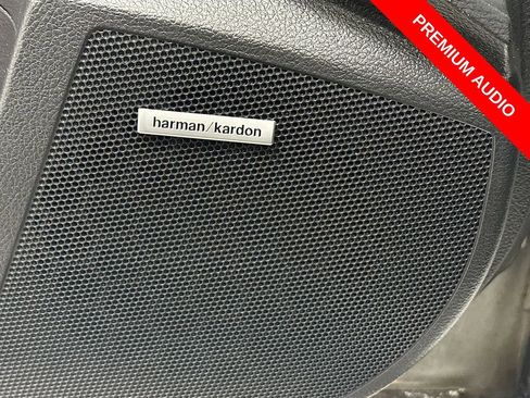 Used 2011 Subaru Outback 3.6R Limited image 19