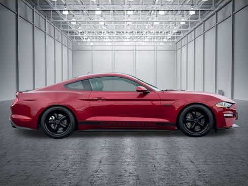 Used 2018 Ford Mustang GT RWD image 6