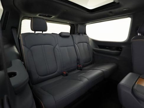 Used 2022 Jeep Grand Wagoneer Series II w/ Convenience Group III image 21