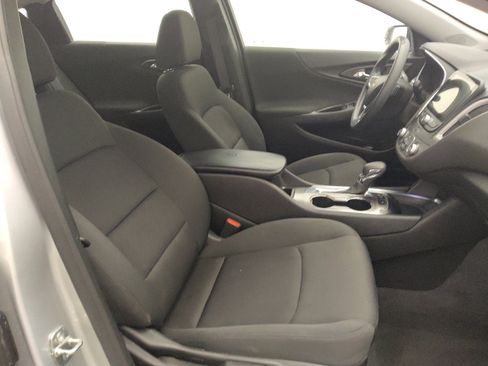 Used 2021 Chevrolet Malibu LS FWD image 21