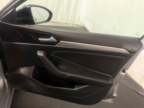 Certified 2022 Volkswagen Jetta Sport image 28