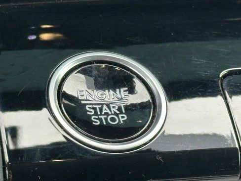 New 2025 Lincoln Navigator Reserve AWD/4WD image 11