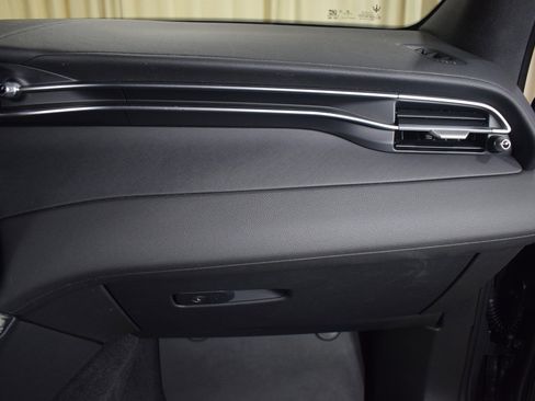 Certified 2024 Maserati Grecale GT image 26