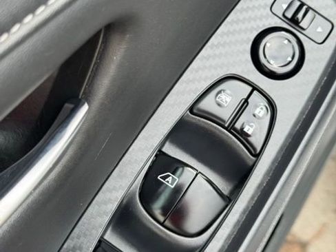 Used 2023 Nissan Sentra SV image 16