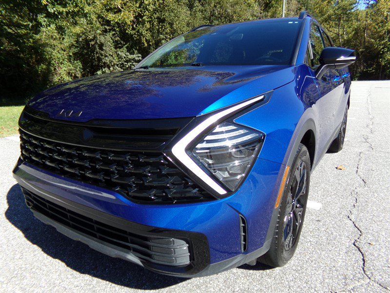 Used 2025 Kia Sportage X-Line AWD/4WD image 2