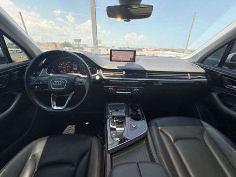 Used 2017 Audi Q7 3.0T Premium Plus w/ Premium Plus Package AWD/4WD image 17
