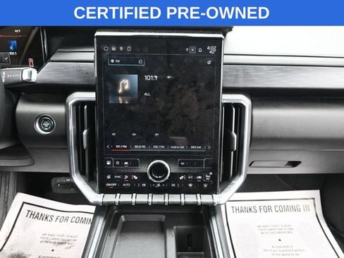 Used 2024 GMC Acadia Elevation AWD/4WD image 21