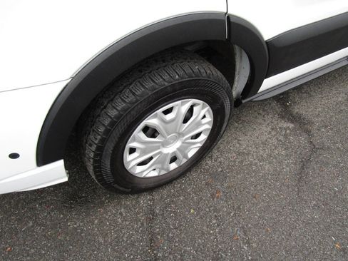 Used 2024 Ford Transit 350 XLT RWD image 32