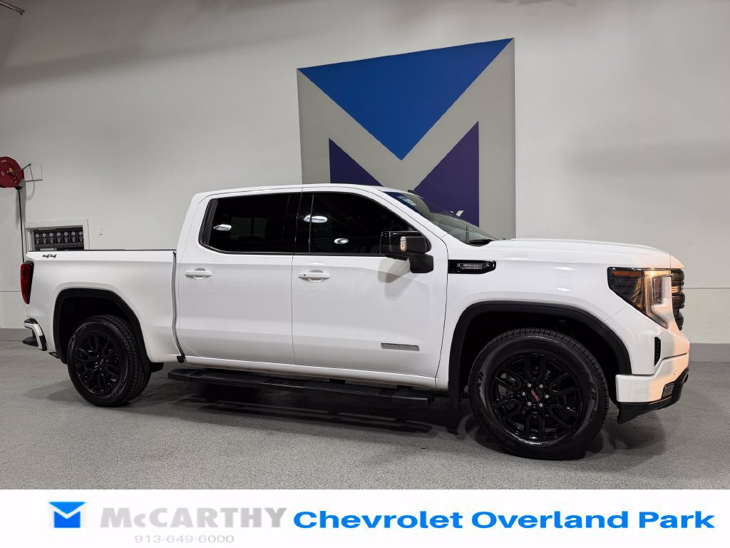 Used 2024 GMC Sierra 1500 Elevation w/ Elevation Premium Package AWD/4WD image 3